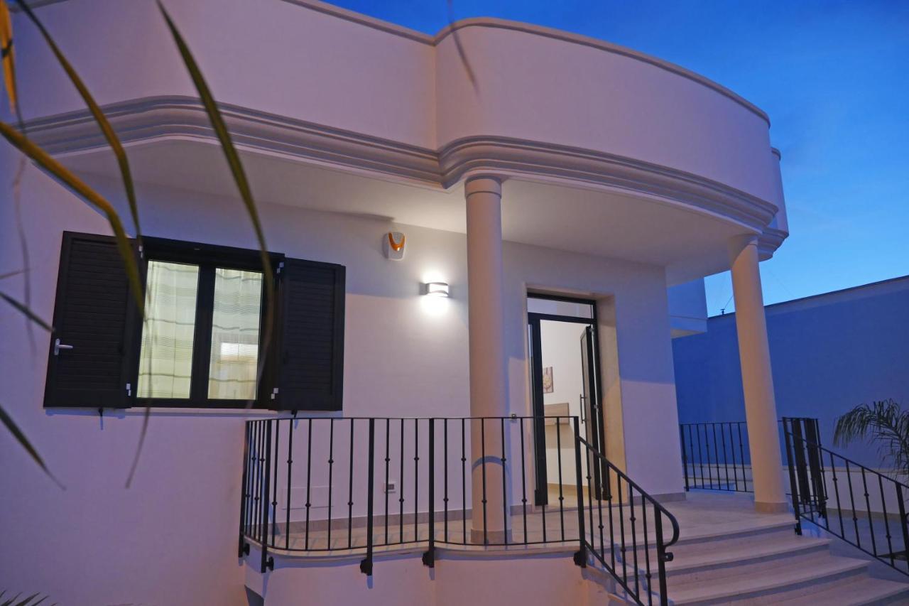 Villa Chiara Леверано Екстериор снимка